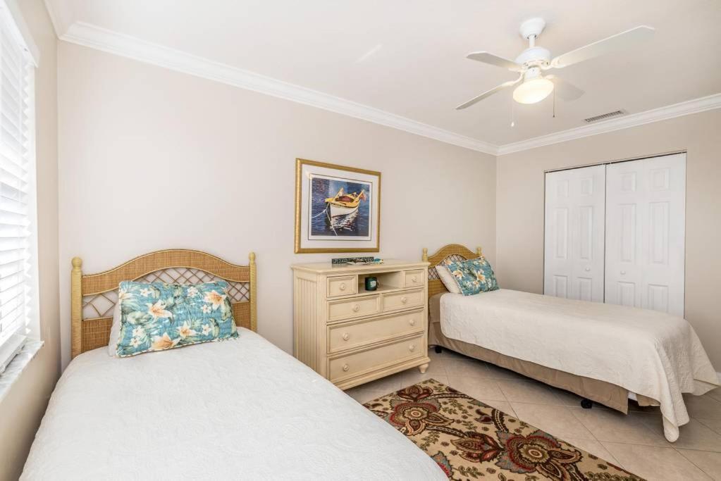 Villa Ocean Vacation Breeze Lantana Exterior foto